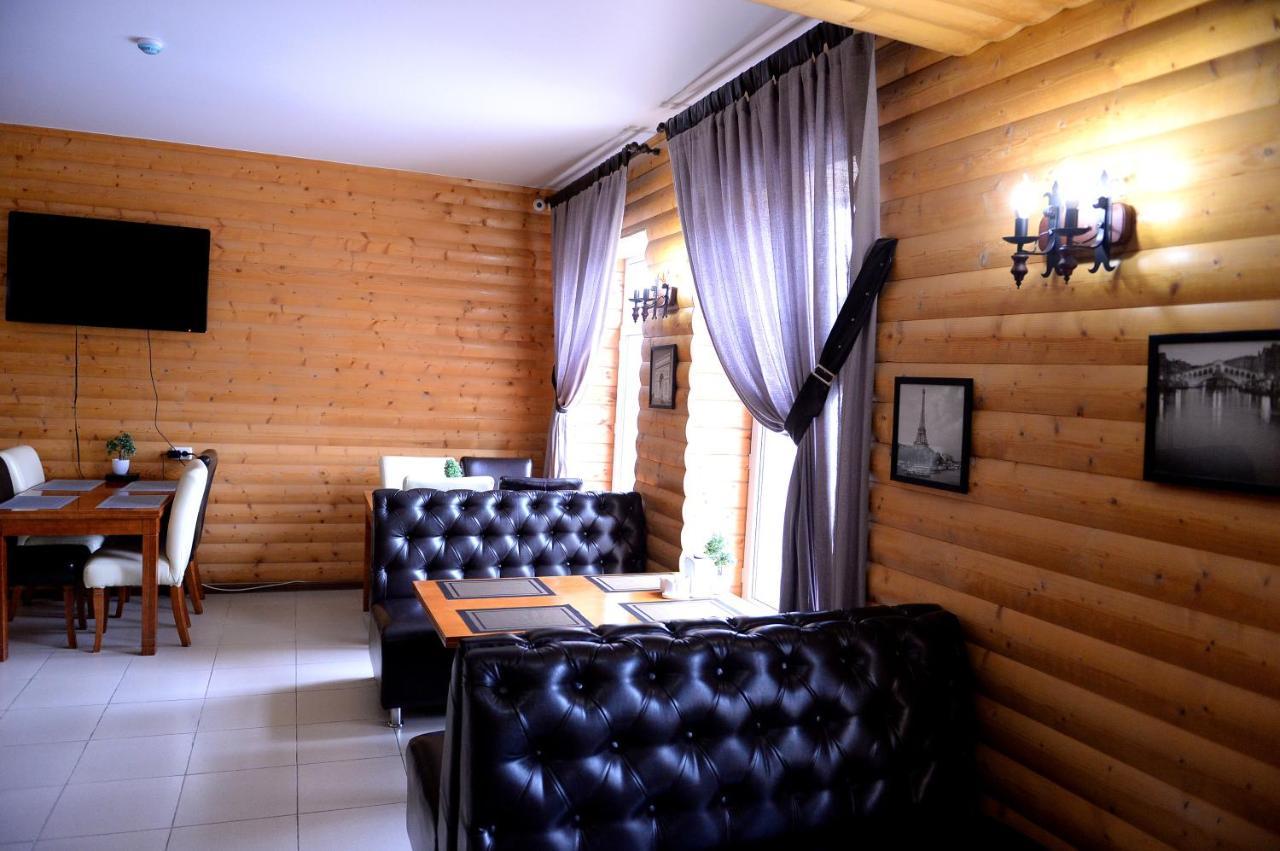 Pride Hotel Taras Exterior foto